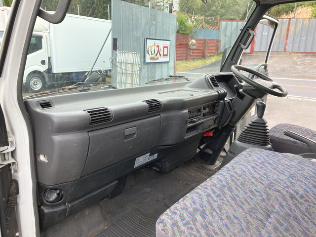 日産アトラスクレーン4段小型（2t・3t）[写真29]