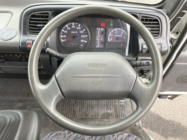 日産アトラスクレーン4段小型（2t・3t）[写真35]