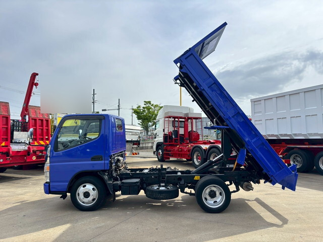 三菱ふそうキャンターダンプ小型（2t・3t）[写真10]