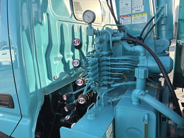 日野デュトロクレーン4段小型（2t・3t）[写真12]