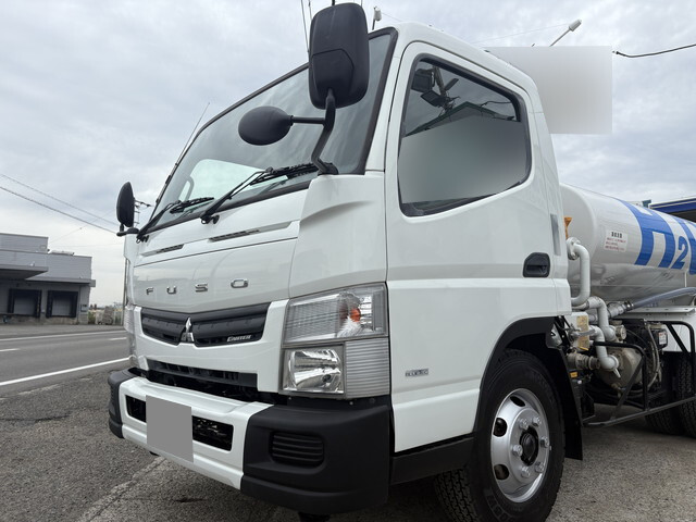 三菱ふそうキャンター散水車小型（2t・3t）[写真03]