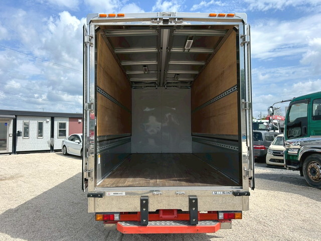 三菱ふそうキャンターアルミウイング小型（2t・3t）[写真03]