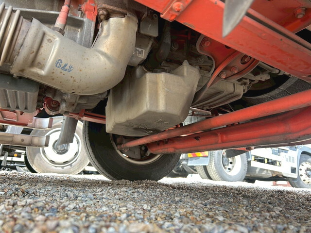 三菱ふそうキャンターアルミウイング小型（2t・3t）[写真34]