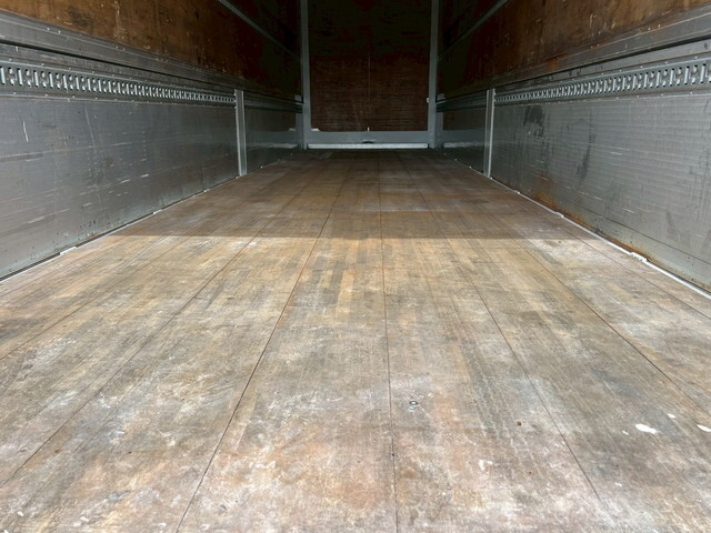 日野プロフィアアルミウイング大型（10t）[写真11]