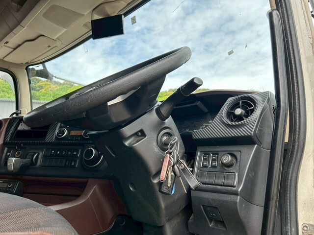 日野プロフィアアルミウイング大型（10t）[写真22]