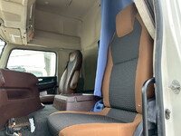 日野プロフィアアルミウイング大型（10t）[写真29]