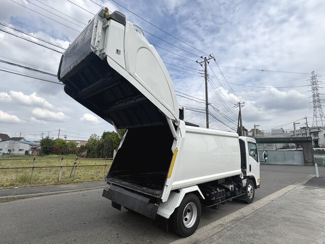 いすゞエルフパッカー車（塵芥車）小型（2t・3t）[写真16]