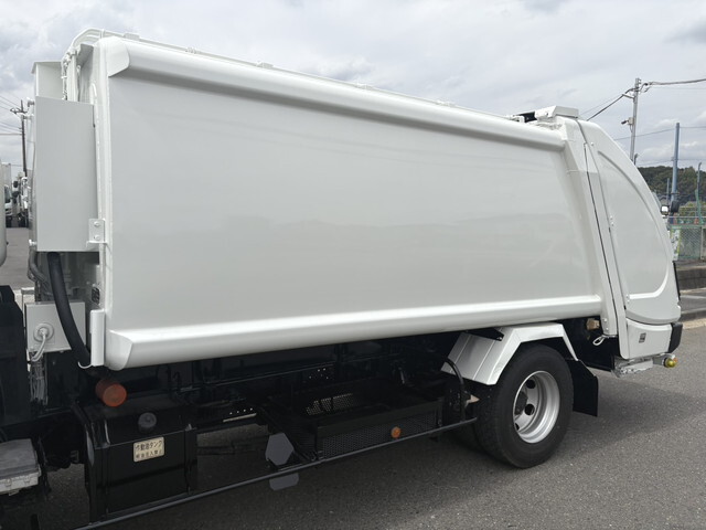 いすゞエルフパッカー車（塵芥車）小型（2t・3t）[写真07]
