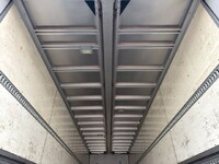 UDトラックスクオンアルミウイング大型（10t）[写真12]