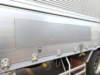 UDトラックスクオンアルミウイング大型（10t）[写真24]