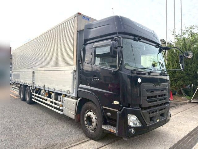 UDトラックスクオンアルミウイング大型（10t）[写真05]