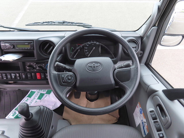 トヨタトヨエースクレーン4段小型（2t・3t）[写真21]