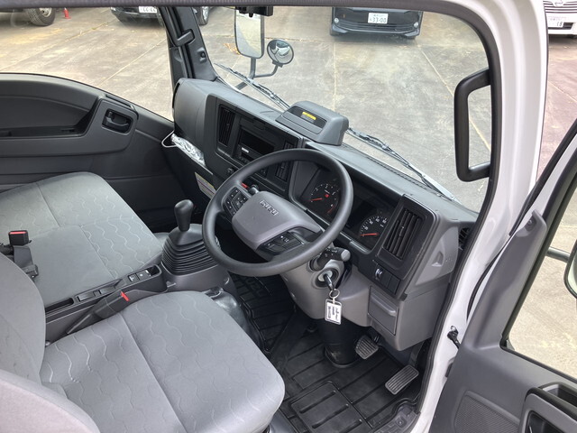 いすゞエルフ幌車小型（2t・3t）[写真20]