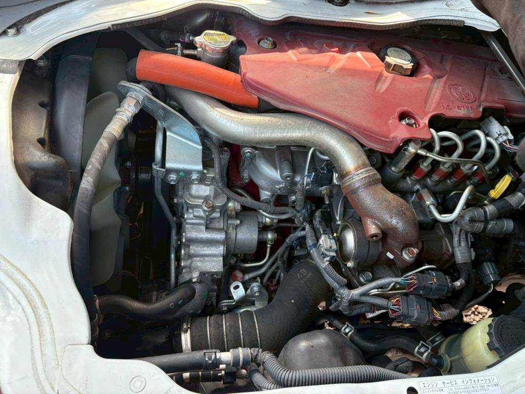 日野デュトロダブルキャブ（Wキャブ）小型（2t・3t）[写真15]