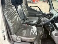 日野デュトロダブルキャブ（Wキャブ）小型（2t・3t）[写真18]