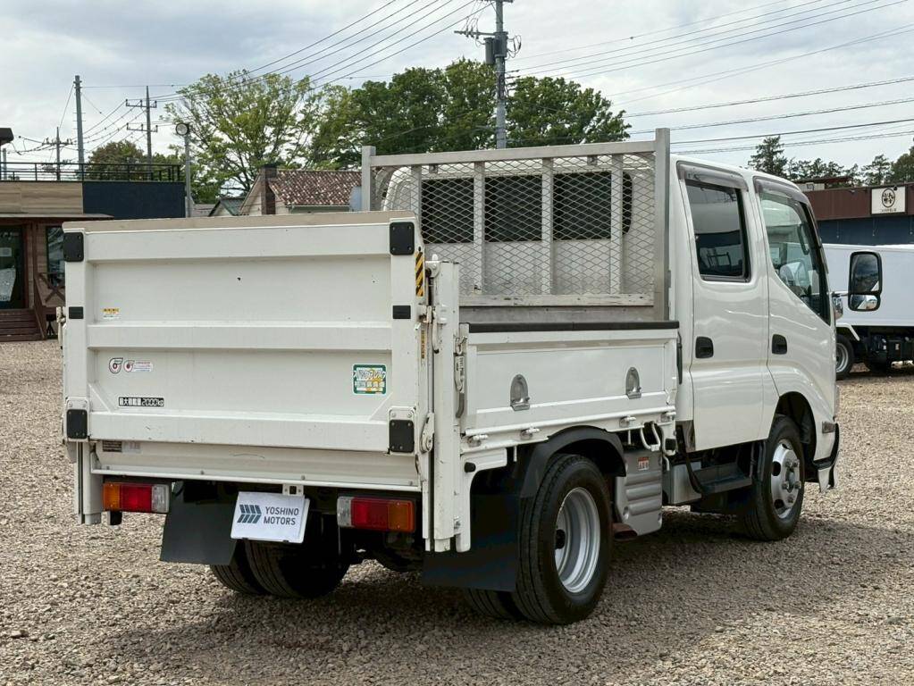 日野デュトロダブルキャブ（Wキャブ）小型（2t・3t）[写真04]