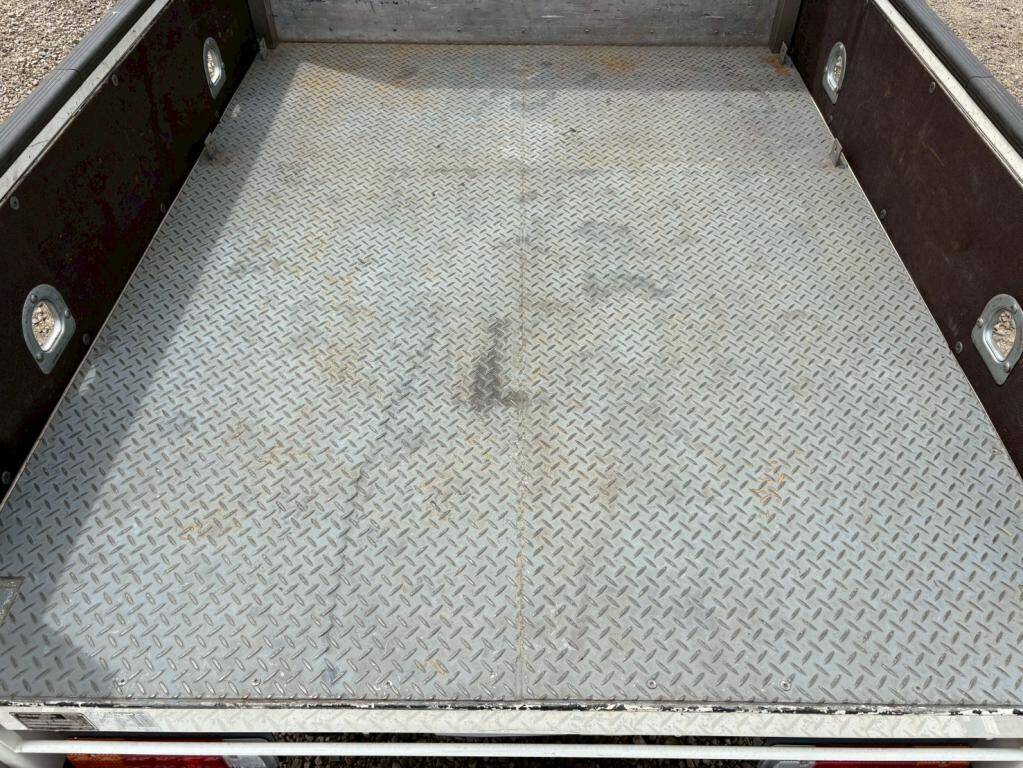 日野デュトロダブルキャブ（Wキャブ）小型（2t・3t）[写真08]