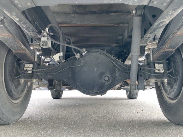 いすゞエルフ平ボディ小型（2t・3t）[写真29]