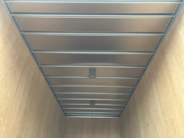 いすゞエルフアルミバン小型（2t・3t）[写真15]