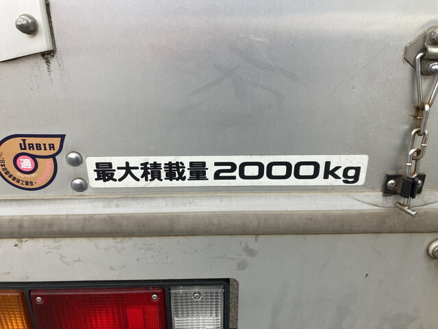 いすゞエルフアルミバン小型（2t・3t）[写真19]