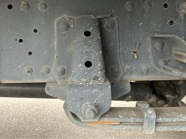 いすゞエルフアルミバン小型（2t・3t）[写真25]