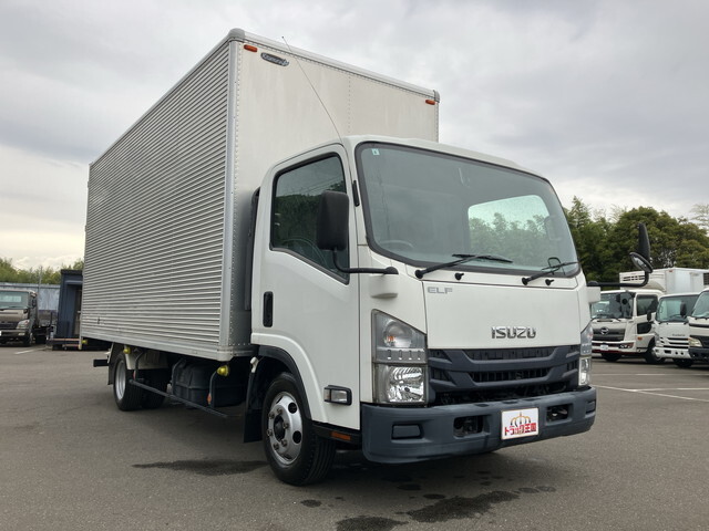 いすゞエルフアルミバン小型（2t・3t）[写真03]