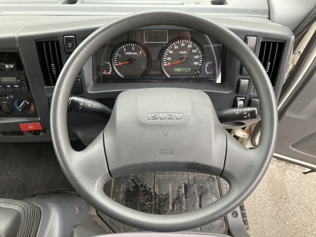 いすゞエルフアルミバン小型（2t・3t）[写真34]