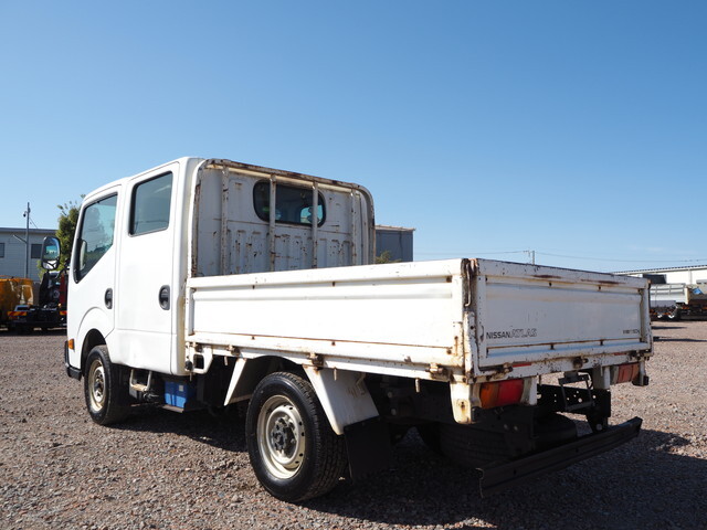 日産アトラスダブルキャブ（Wキャブ）小型（2t・3t）[写真02]