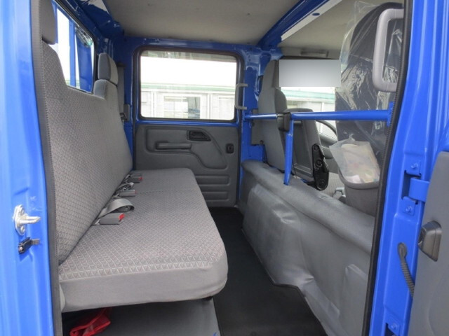 いすゞエルフダブルキャブ（Wキャブ）小型（2t・3t）[写真13]