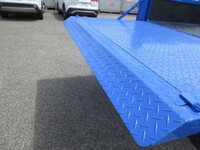 いすゞエルフダブルキャブ（Wキャブ）小型（2t・3t）[写真20]