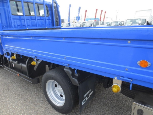いすゞエルフダブルキャブ（Wキャブ）小型（2t・3t）[写真22]