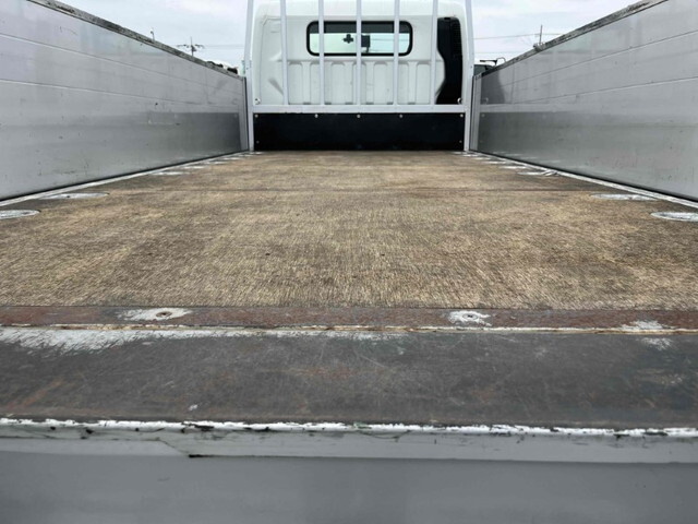 三菱ふそうキャンターアルミブロック小型（2t・3t）[写真10]