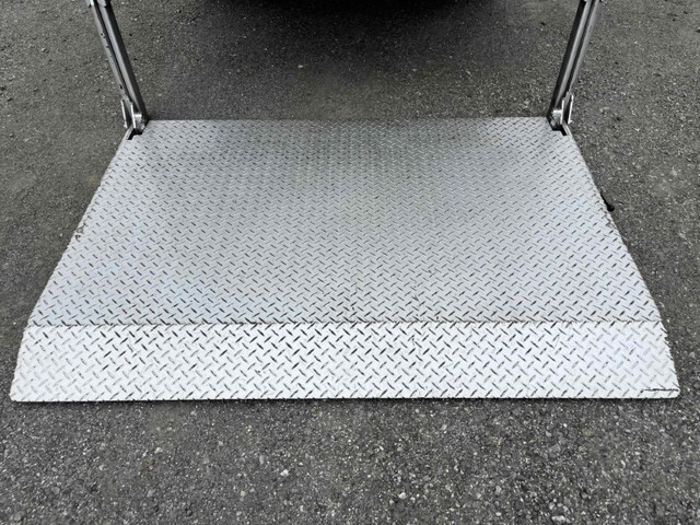 三菱ふそうキャンターアルミブロック小型（2t・3t）[写真20]