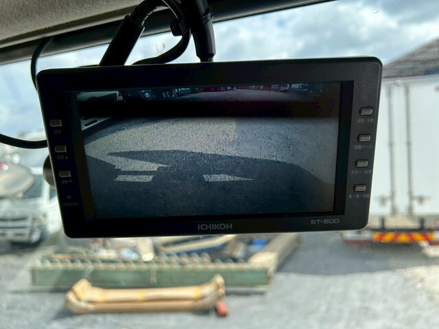 三菱ふそうスーパーグレートセルフローダー大型（10t）[写真15]