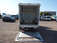 日野デュトロアルミバン小型（2t・3t）[写真15]