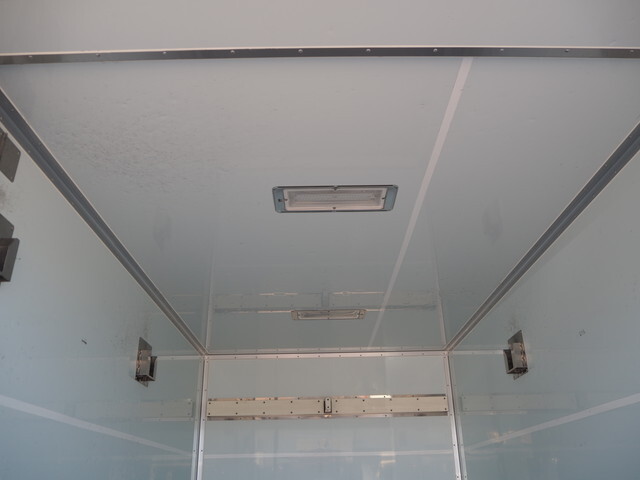 日野デュトロアルミバン小型（2t・3t）[写真18]