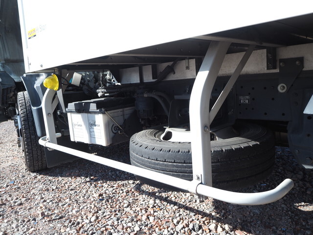 日野デュトロアルミバン小型（2t・3t）[写真25]