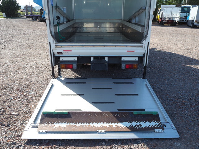 日野デュトロアルミバン小型（2t・3t）[写真15]