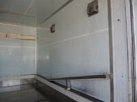 日野デュトロアルミバン小型（2t・3t）[写真21]