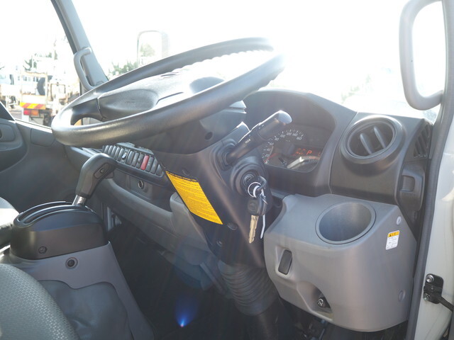 日野デュトロアルミバン小型（2t・3t）[写真35]