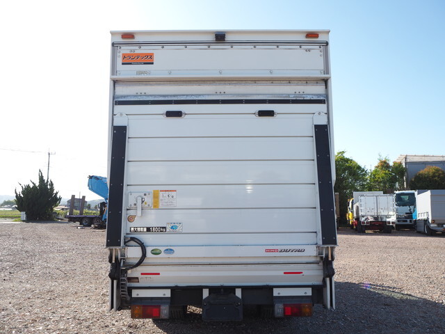 日野デュトロアルミバン小型（2t・3t）[写真06]