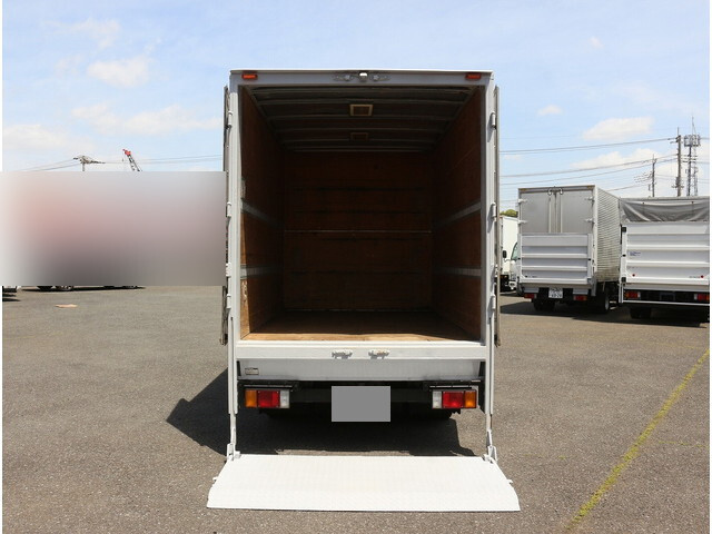 いすゞエルフアルミバン小型（2t・3t）[写真13]