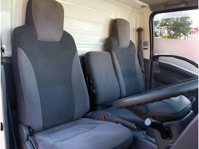 いすゞエルフアルミバン小型（2t・3t）[写真25]