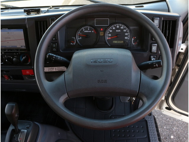 いすゞエルフアルミバン小型（2t・3t）[写真27]