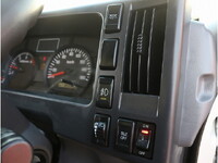 いすゞエルフアルミバン小型（2t・3t）[写真33]