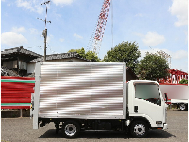 いすゞエルフアルミバン小型（2t・3t）[写真05]