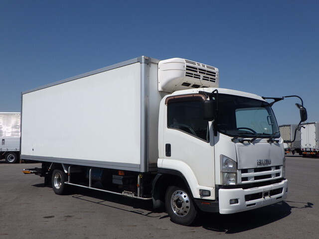 中古フォワード冷凍車（冷蔵車）