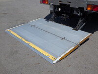 いすゞフォワード冷凍車（冷蔵車）中型（4t）[写真12]