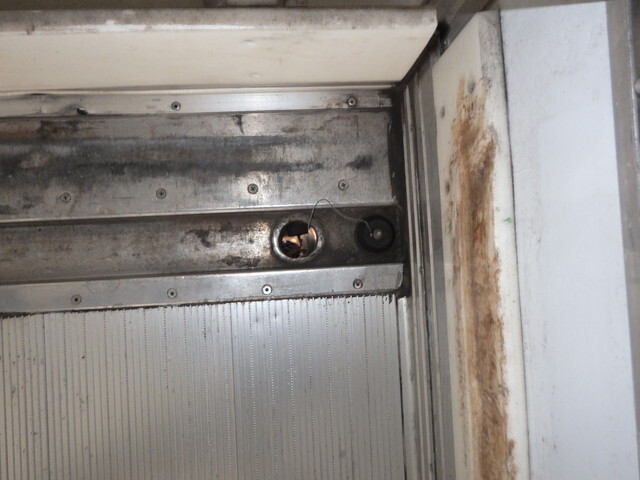 いすゞフォワード冷凍車（冷蔵車）中型（4t）[写真16]