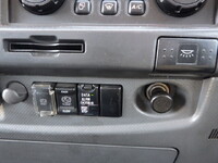 いすゞフォワード冷凍車（冷蔵車）中型（4t）[写真22]